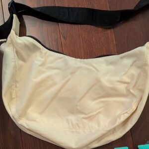 Baggu Medium Crescent White Ivory Crossbody Bag